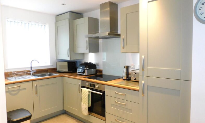 Shearwater Way, Seaton