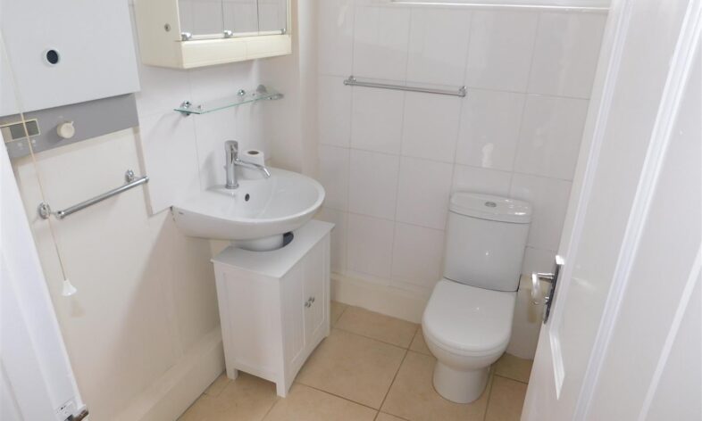 Kirby Close, Axminster