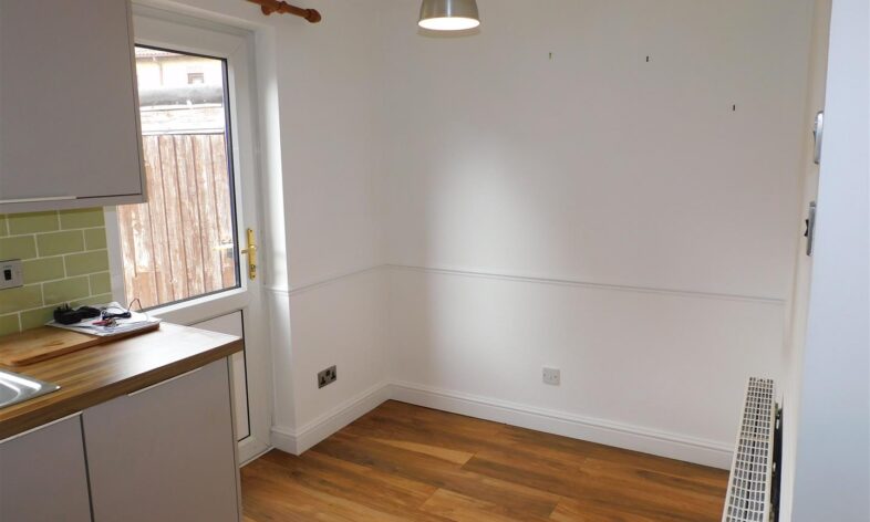 The Cricketers, Axminster