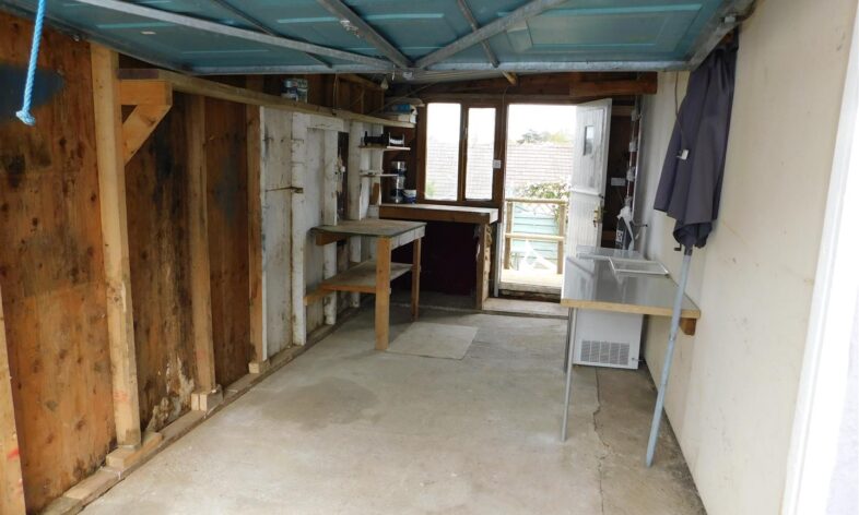 Kirby Close, Axminster